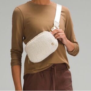 Lululemon Fleece Everywhere Belt Bag 1L